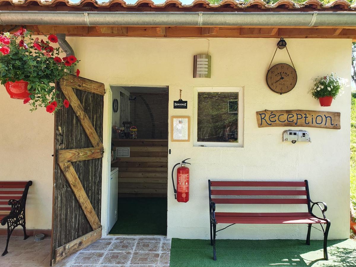 Moulin Du Pommier Glamping & Camping Saulgond Exterior foto