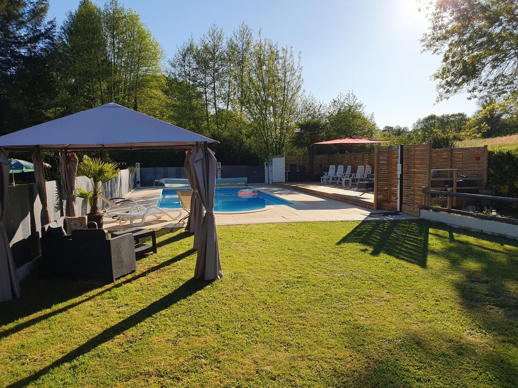 Moulin Du Pommier Glamping & Camping Saulgond Exterior foto